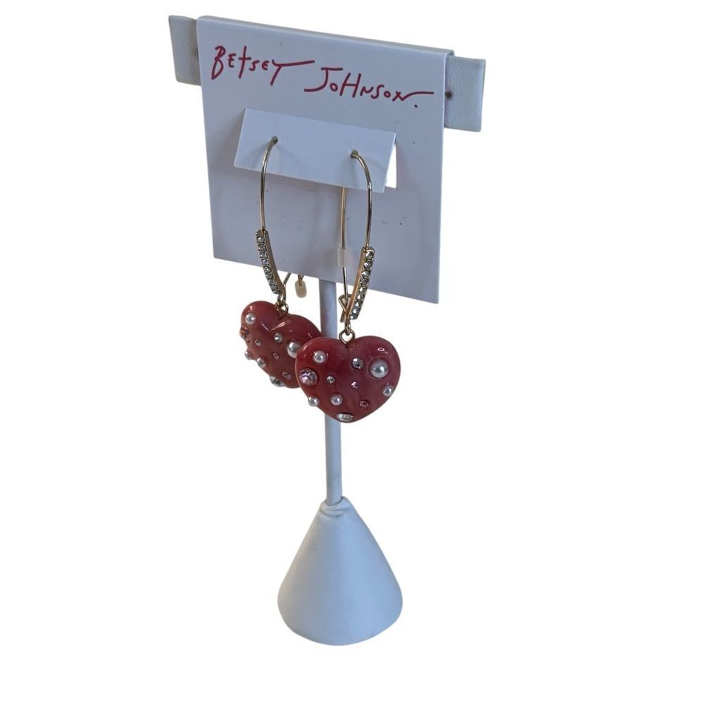 Betsey Johnson Pearly Pink Puffy Heart Dangle Earrings. - Picture 3 of 6